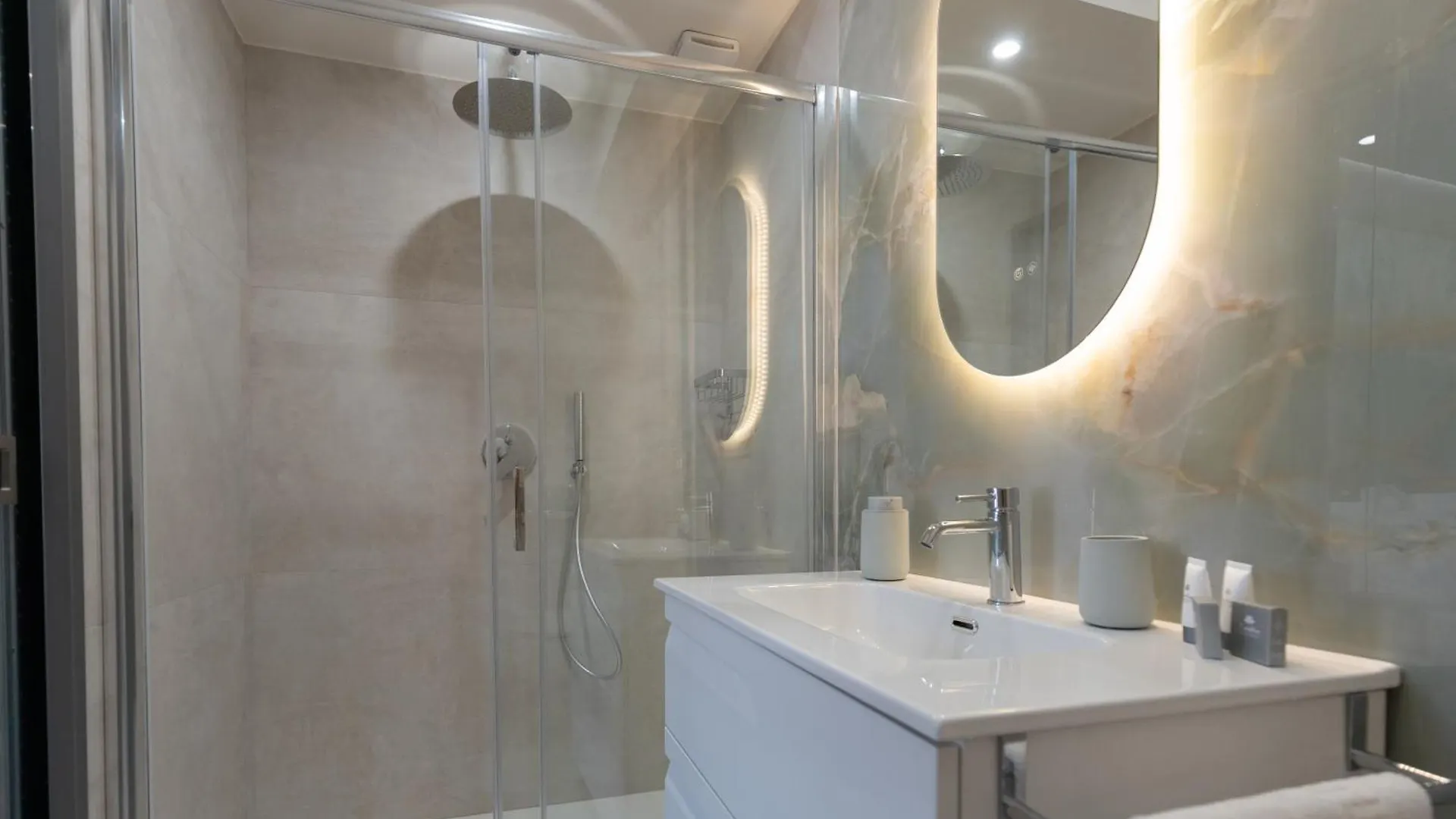 招待所 Nery Home Luxury 贾迪尼-纳克索斯