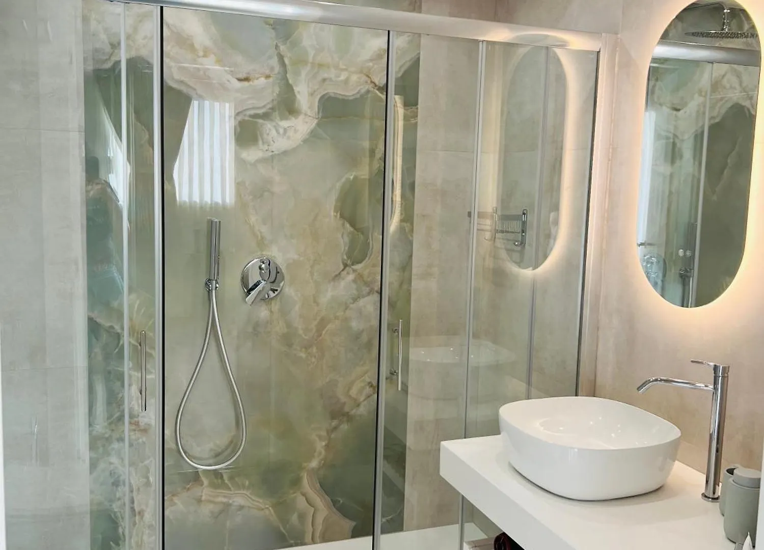 Nery Home Luxury 贾迪尼-纳克索斯 0*,